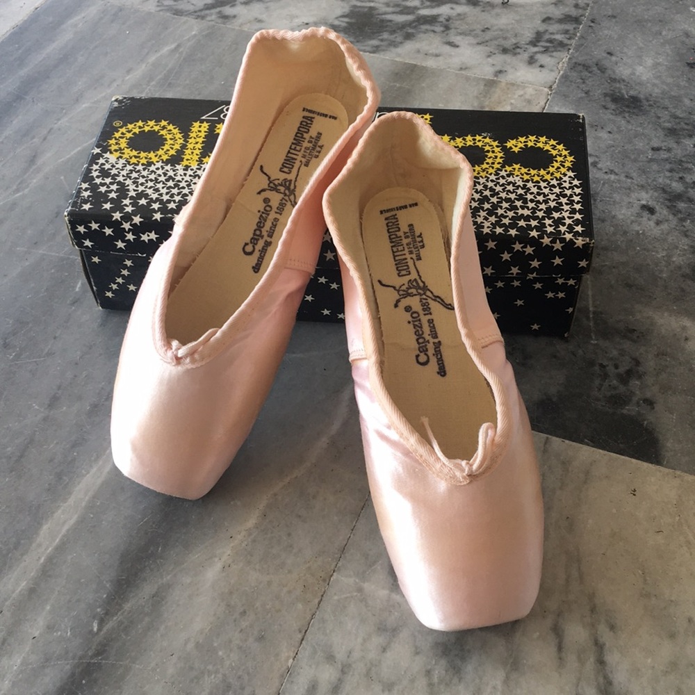 Vintage Capezio Contempora Pink Pointe Shoes